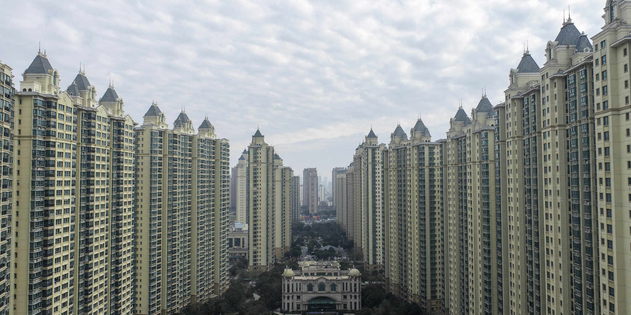 This aerial photo taken on December 3, 2022 shows a housing complex by Chinese property developer Evergrande in Huaian, in China's eastern Jiangsu province. (Photo by AFP) / China OUT